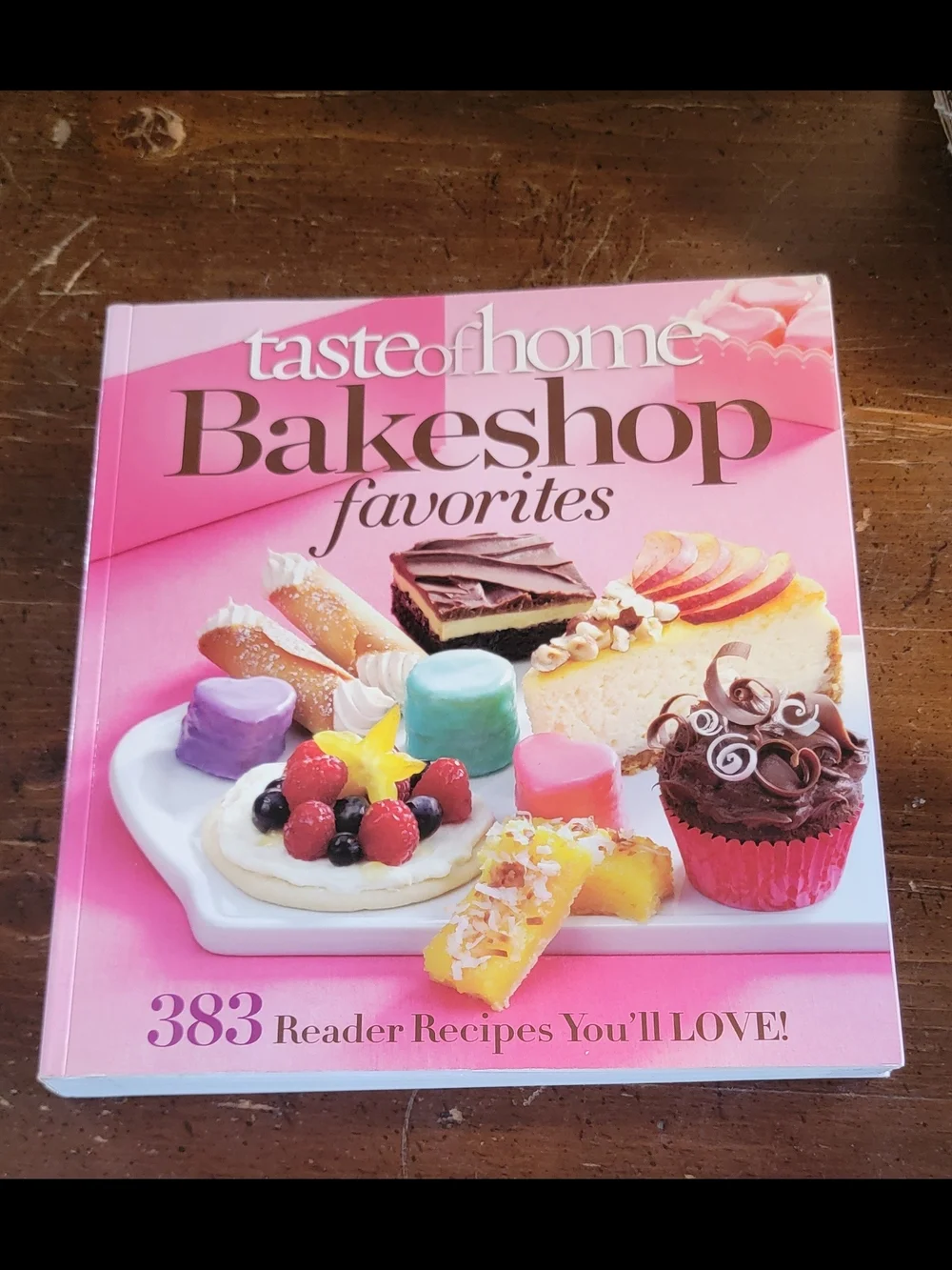 Taste of Home Pink Bakeshop Favorites Cookbook